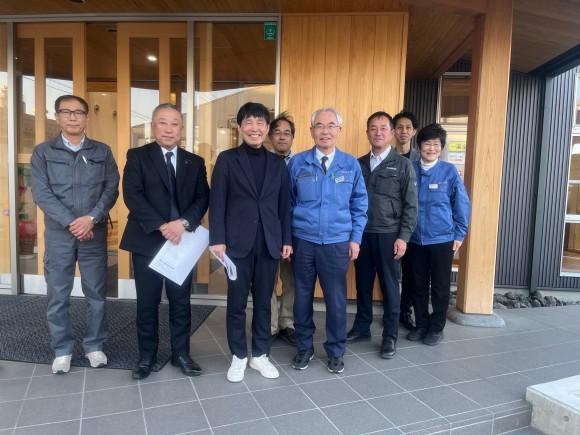 来社　記念撮影